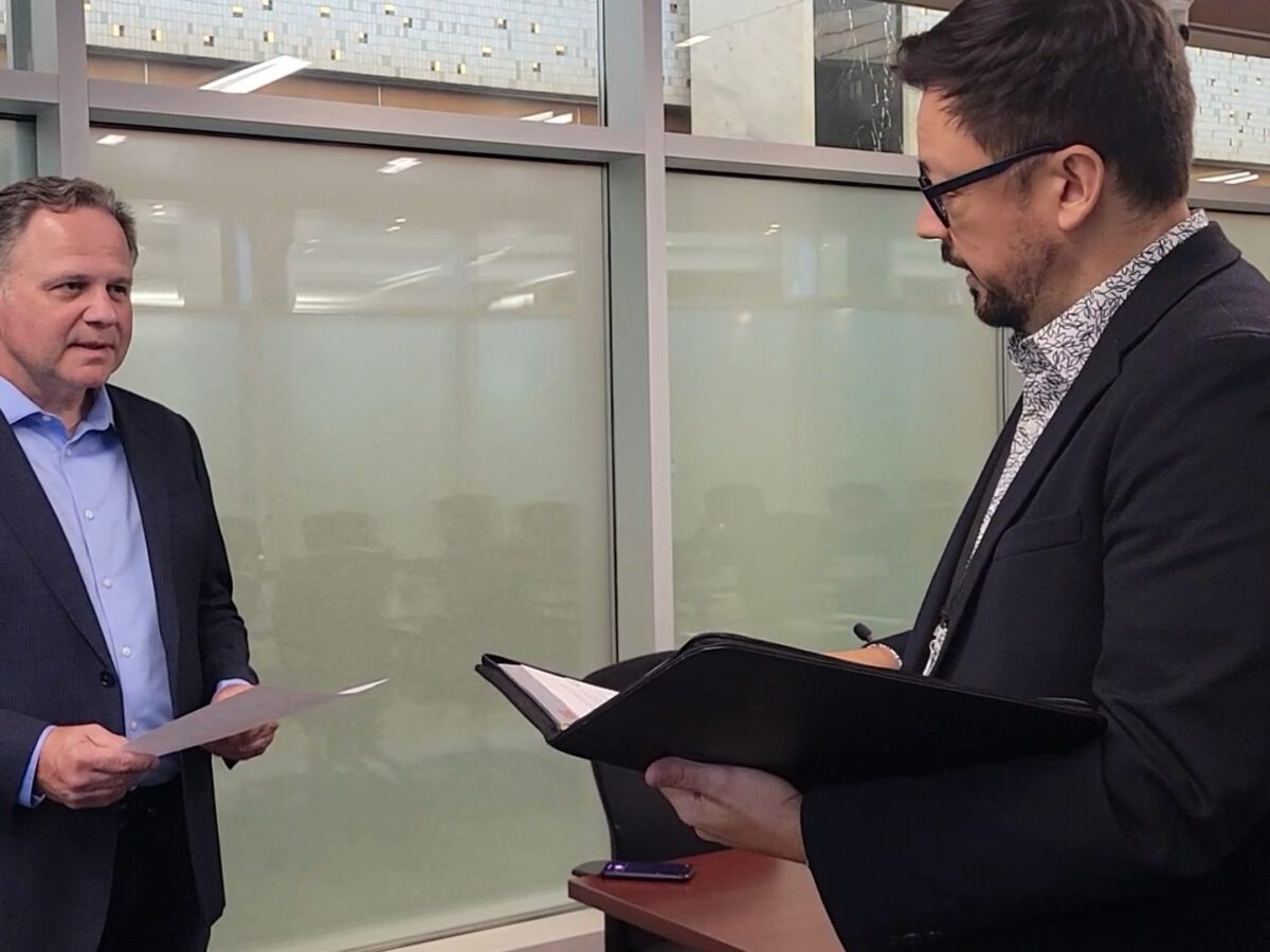 Rob Cooper Takes Oath of Office, Joins Hamilton City Council